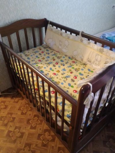 Лот: 6760315. Фото: 1. Продам кроватку в отличном состоянии... Детские кровати и кроватки