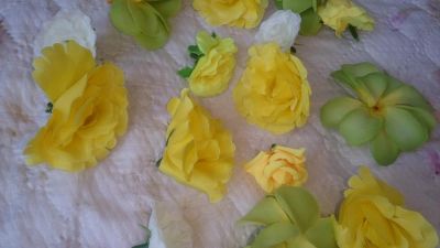 Лот: 8441897. Фото: 1. Искусственные цветы для ручной... Цветы из ткани