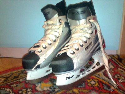 Лот: 2334691. Фото: 1. Коньки детские Bauer. Коньки