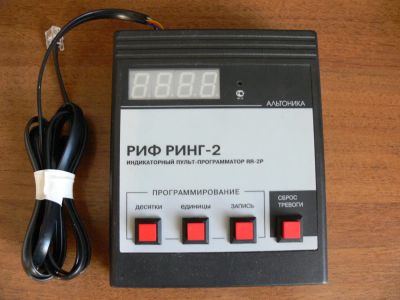 Лот: 6477517. Фото: 1. Пульт "Риф-Ринг RR-2P" для программирования... Сигнализации, датчики противопожарные, охранные