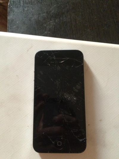 Лот: 8198305. Фото: 1. iPhone 4s. Смартфоны