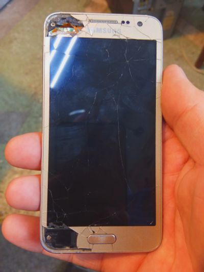 Лот: 11842195. Фото: 1. A300F Duos Samsung разбит дисплей... Смартфоны