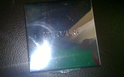 Лот: 6967281. Фото: 1. Пудра Yllozore отлично скрывает... Макияж