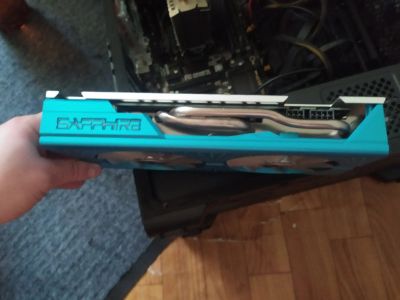 Лот: 17651492. Фото: 1. Игровая видеокарта Radeon RX 590... Видеокарты