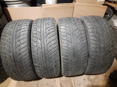 Лот: 16867626. Фото: 1. 225/55R18 102T Kumho. Шины
