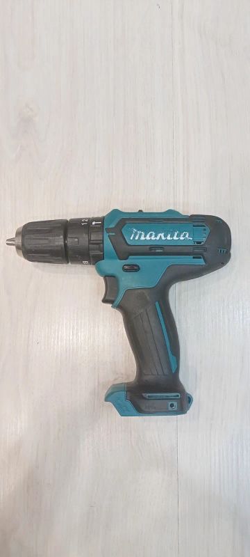 Лот: 23491726. Фото: 1. Makita HP331d шуруповёрт. Электроинструмент