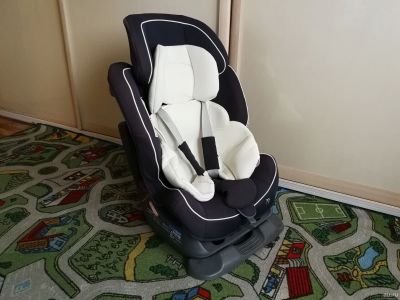 Лот: 15156494. Фото: 1. Автокресло Ailebebe Carmate Zutto... Детские автокресла
