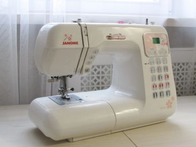 Лот: 19832879. Фото: 1. Компьютерная швейная машина Janome... Швейная, вязальная