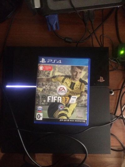 Лот: 10409828. Фото: 1. FIFA 17(PS4). Игры для консолей