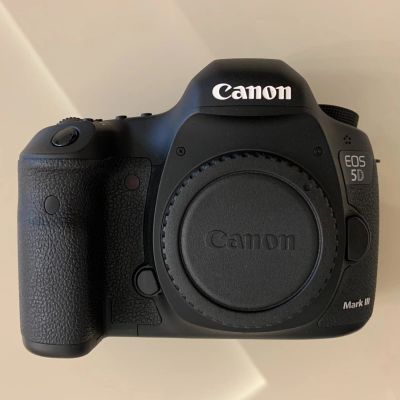 Лот: 15266000. Фото: 1. Canon EOS 5D Mark III Body (пробег... Цифровые зеркальные