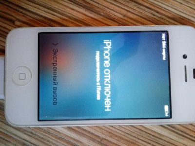 Лот: 6736234. Фото: 1. Айфон 4. Смартфоны