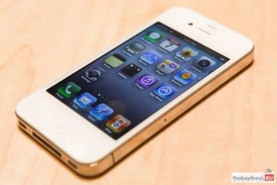 Лот: 3827522. Фото: 1. Iphone 4s белый 16гиг. Смартфоны