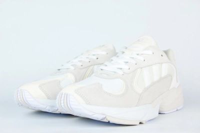 Лот: 16897295. Фото: 1. Кроссовки Adidas Yung 1 Triple... Кеды, кроссовки, слипоны