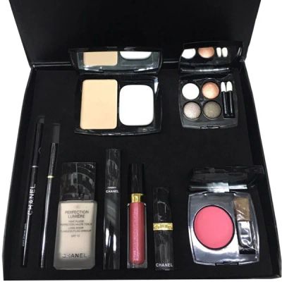 Лот: 10493341. Фото: 1. Подарочный набор Chanel. Макияж
