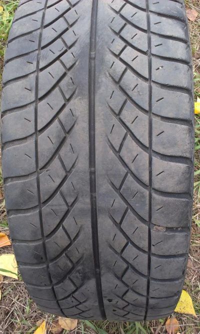 Лот: 3271434. Фото: 1. Шины Bridgestone комплект. Шины