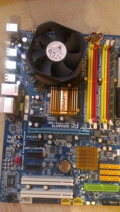 Лот: 3782393. Фото: 1. gigabyte ga-ep43-s3l Pentium Dual-Core... Материнские платы