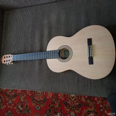 Лот: 14919014. Фото: 1. Классическая гитара Yamaha C40M. Гитары