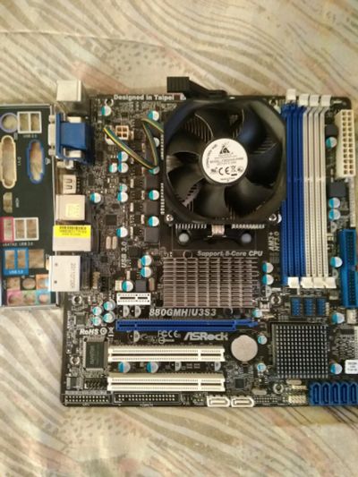 Лот: 12654970. Фото: 1. Материнская плата AsRock 880GMH... Материнские платы