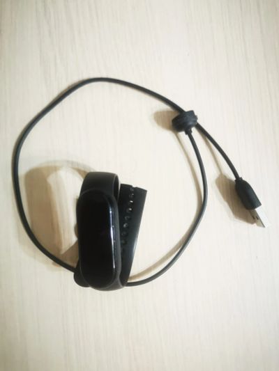 Лот: 20182783. Фото: 1. Фитнес Браслет xiaomi mi band... Смарт-часы, фитнес-браслеты, аксессуары