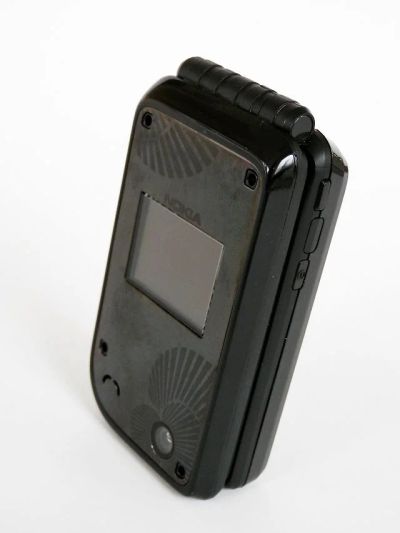 Лот: 17770550. Фото: 1. Телефон-раскладушка "Nokia" 7270... Кнопочные мобильные телефоны
