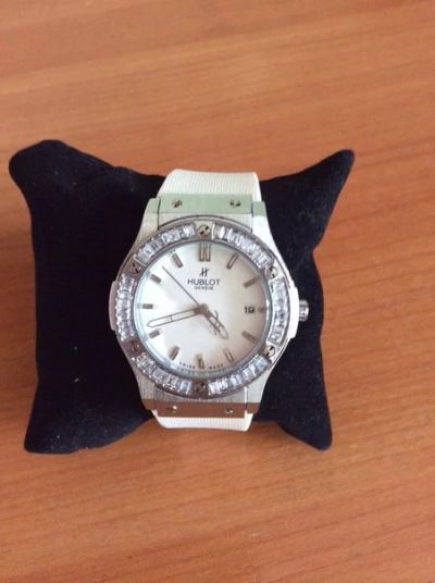 Лот: 4025900. Фото: 1. стильные часы hublot новые. Оригинальные наручные часы