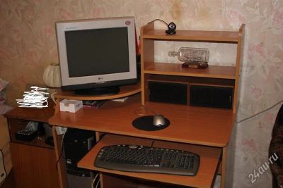 Лот: 2258468. Фото: 1. стол компьютерный. Другое (мебель)
