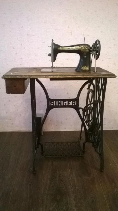 Лот: 4751304. Фото: 1. Швейная машинка Singer. Другое (антиквариат)