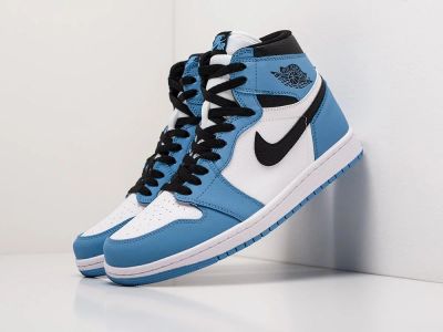 Лот: 18632329. Фото: 1. Кроссовки Nike Air Jordan 1 Mid... Кеды, кроссовки, слипоны