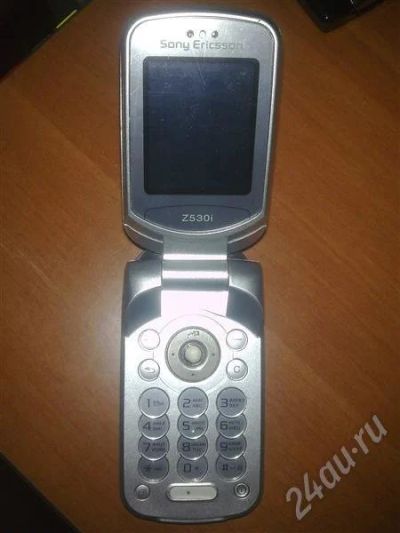 Лот: 635805. Фото: 1. sony eric w300i. Кнопочные мобильные телефоны