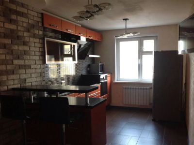 Лот: 6752646. Фото: 1. Молокова 1д, 3-комнатная квартира... Квартиры, студии