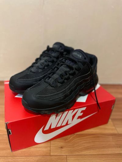 Лот: 19698321. Фото: 1. Кроссовки Nike Air Max 95. Кеды, кроссовки, слипоны