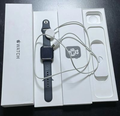 Лот: 20358109. Фото: 1. Смарт-часы Apple Watch SE 44mm. Смарт-часы, фитнес-браслеты, аксессуары