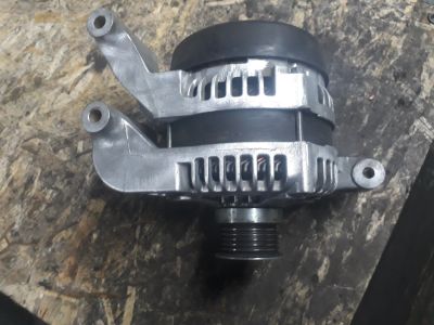 Лот: 15257602. Фото: 1. Генератор Ford Focus, C- Max. Электрооборудование