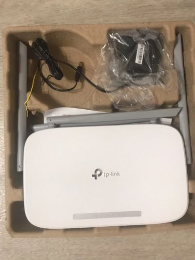 Лот: 18412518. Фото: 1. Wi-Fi роутер двухдиапазонный гигабитный... Маршрутизаторы (роутеры)