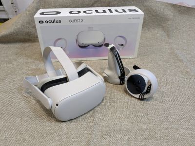 Лот: 23562054. Фото: 1. Oculus Quest 2 64Gb. Очки, шлемы виртуальной реальности