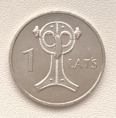 Лот: 7452289. Фото: 1. Латвия. 1 лат. 2007 год. Сакта... Страны СНГ и Балтии