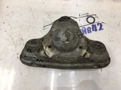 Лот: 21715764. Фото: 1. кронштейн амортизатора Audi A4... Кузов