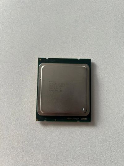 Лот: 25765808. Фото: 1. процессор xeon e5 2640. Процессоры