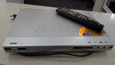Лот: 12599804. Фото: 1. DVD-плеер BBK DV110SI. DVD, Blu-Ray плееры