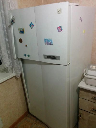 Лот: 5493998. Фото: 1. Холодильник Daewoo. Холодильники, морозильные камеры