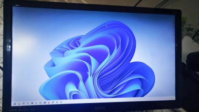 Лот: 24591760. Фото: 1. Монитор BenQ 24" GL2440HM. ЖК-мониторы