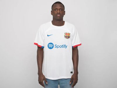 Лот: 24975389. Фото: 1. Футболка Nike FC Barcelona. Футболки, поло