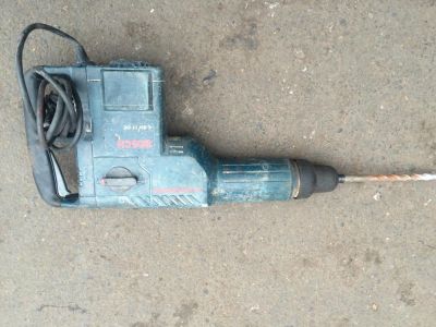 Лот: 8416639. Фото: 1. Перфоратор Bosch GBH 11 DE. Электроинструмент