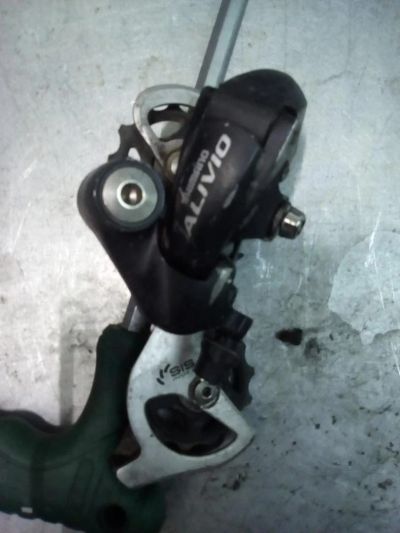 Лот: 6959533. Фото: 1. Задний переключатель Shimano Alivio... Запчасти