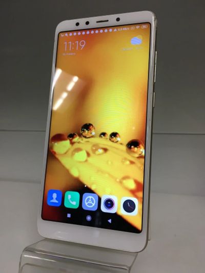 Лот: 15614395. Фото: 1. Смартфон Xiaomi Redmi 5 /32GB. Смартфоны