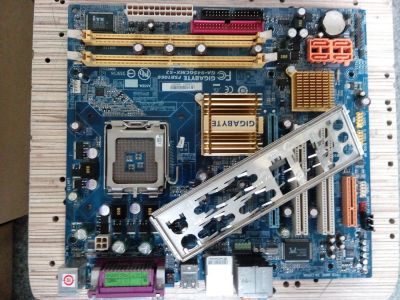 Лот: 10787218. Фото: 1. Материнская плата (LGA775) Gigabyte... Материнские платы