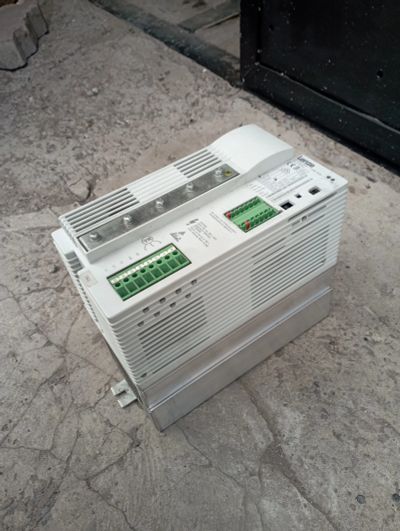 Лот: 24558445. Фото: 1. Частотный преобразователь Lenze... Инверторы, ИБП
