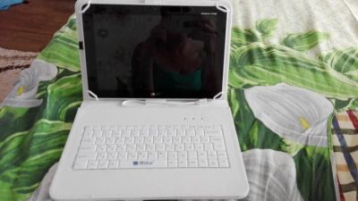 Лот: 8144540. Фото: 1. чехол на планшет 10 с usb клавиатурой. Чехлы, обложки