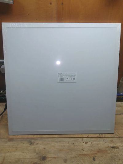 Лот: 19579933. Фото: 1. светильник светодиодный Philips. Люстры, потолочные и подвесные светильники