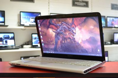 Лот: 15269126. Фото: 1. Sony SVE151J13V (15,6"/Intel Core... Ноутбуки
